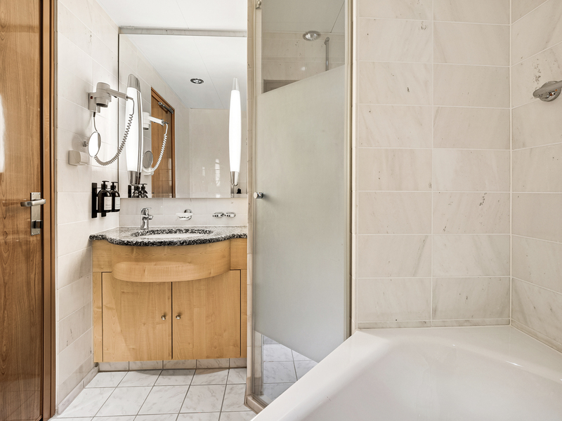 Expedition Suite | Grand suite on upper deck